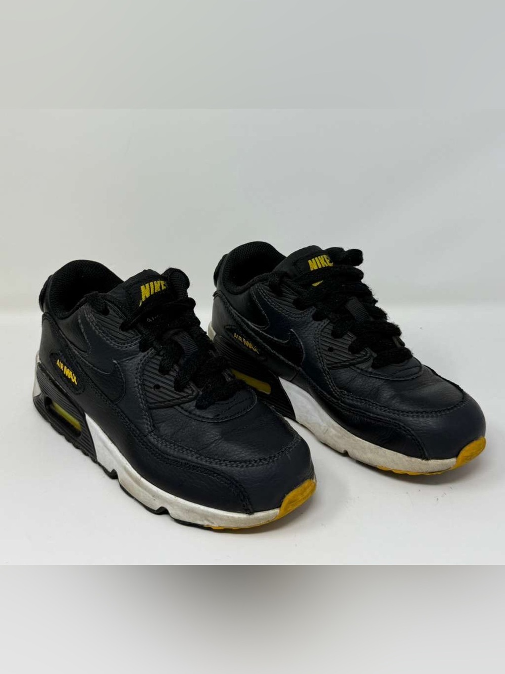 Nike Air Max 90 Boys Black White Sneaker Leather Size 13C 833414-029